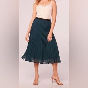 NWT Band of the Free Rigby Pine Pleated Midi Skirt  Size XS